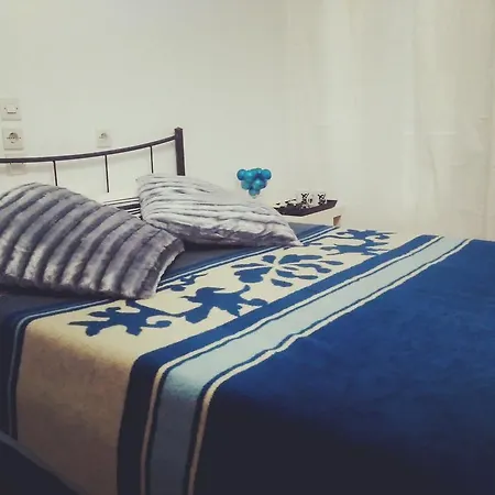 The Dionysos Bed and breakfast 2*